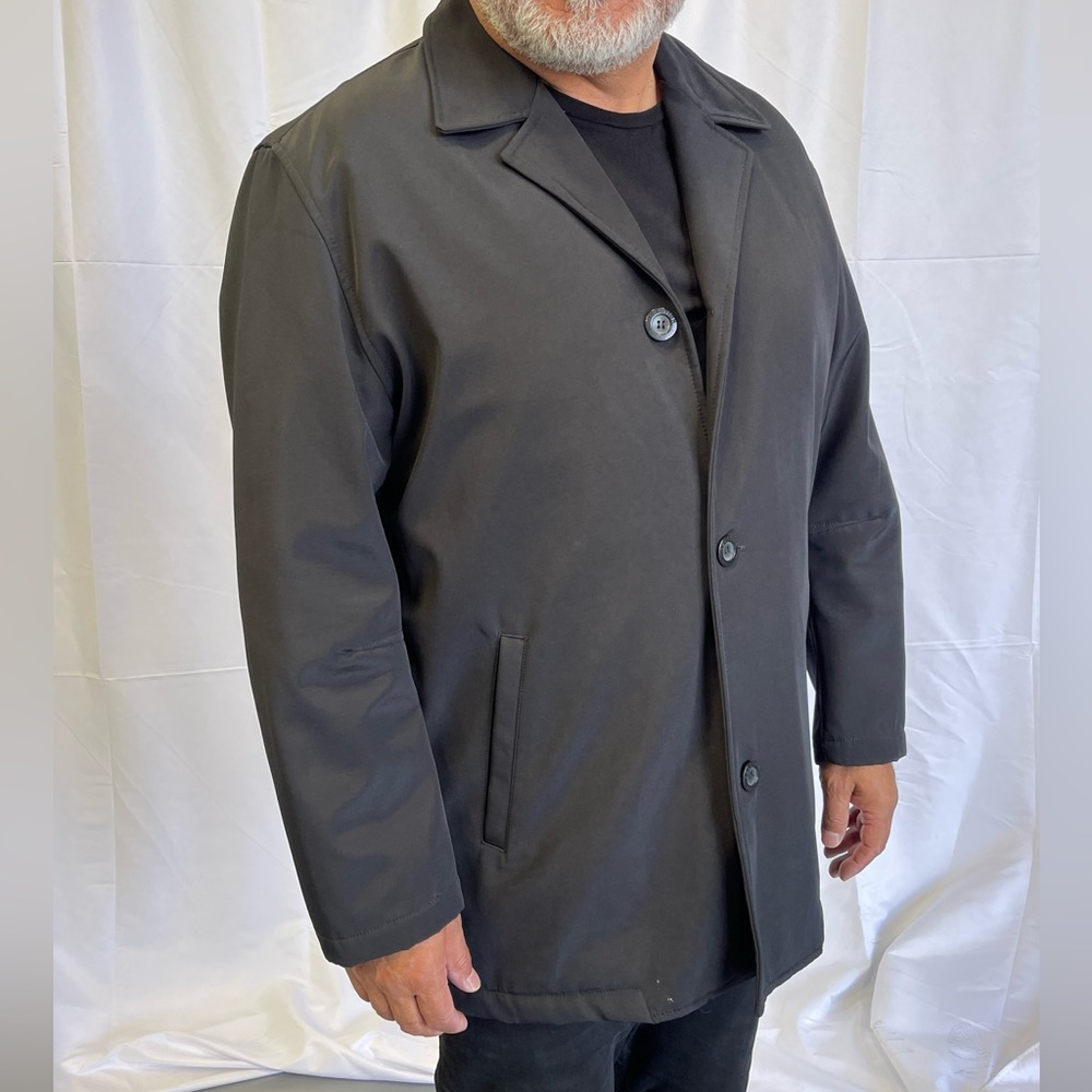 Black Nylon Size L Kenneth Cole Reaction Heavy Coat. Almost new.
